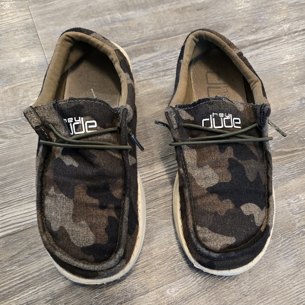 Hey Dudes Camo - size Y3